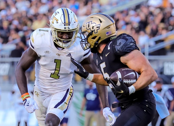 Georgia Tech linebacker Charlie Thomas
